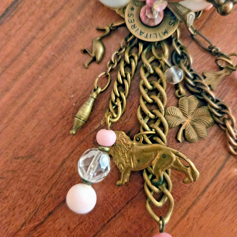 Vintage Lisa Carlson bronze dangle animal theme brooch with buttons pink beads - Picture 5 of 16